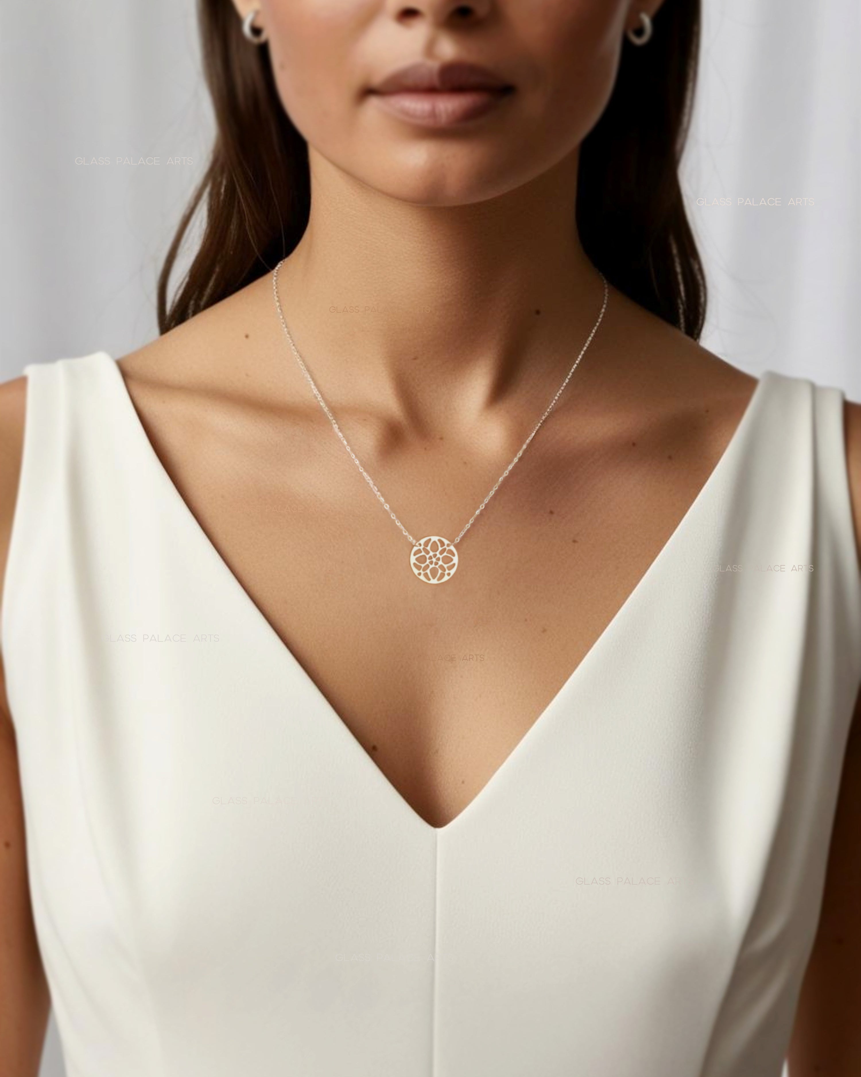 STERLING SILVER MEDALLION NECKLACE