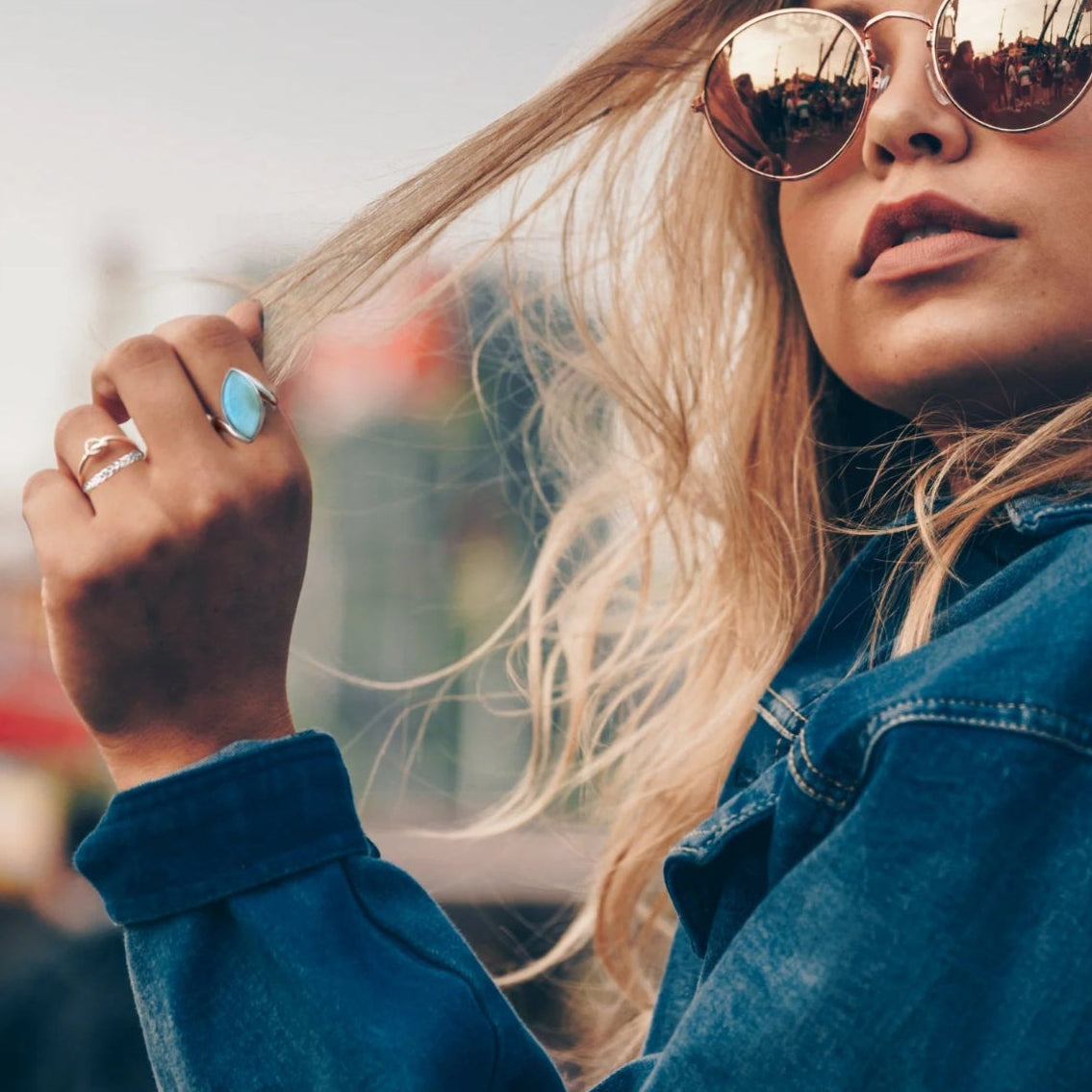 woman's sterling silver ring