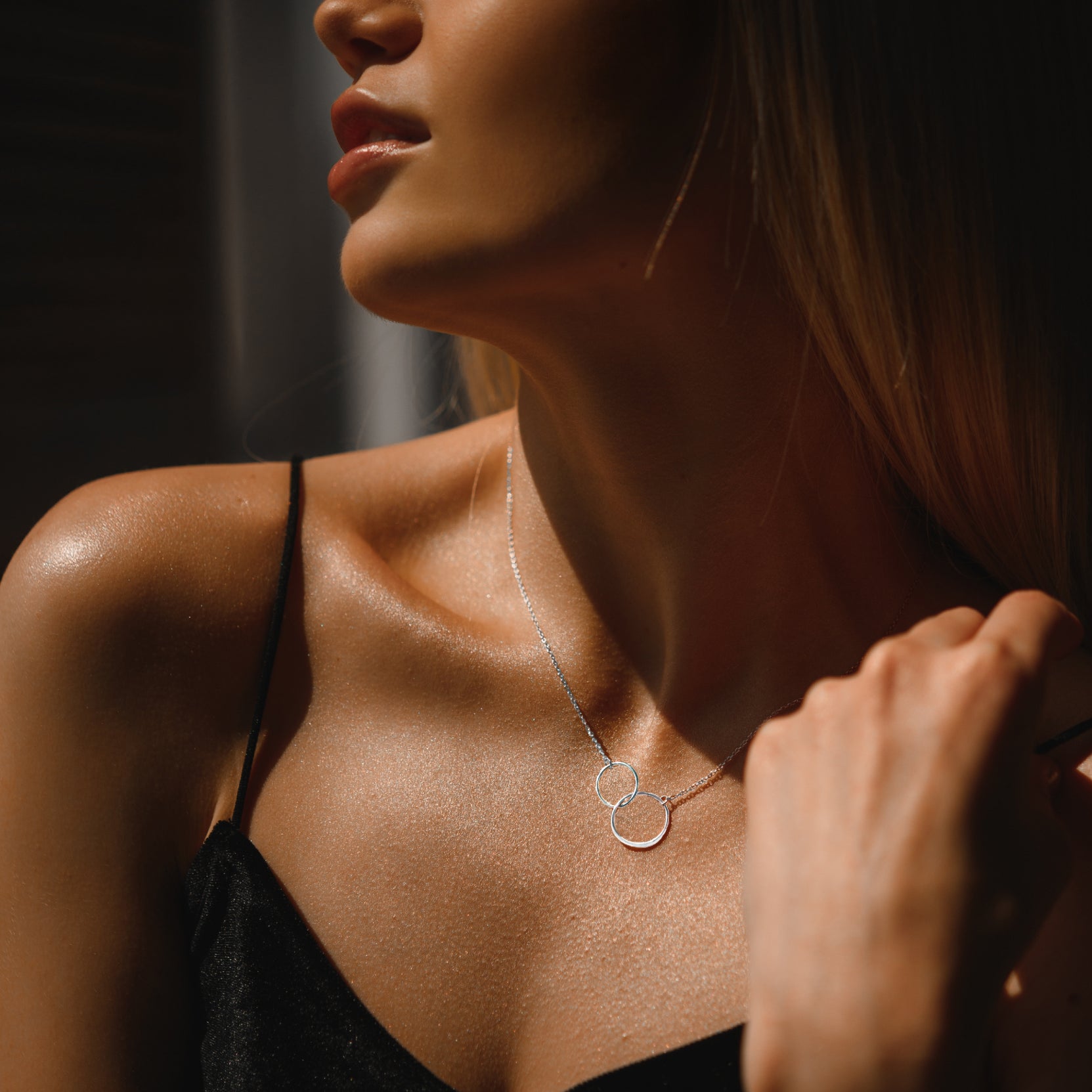 Infinity Necklace With Interlocking Circle Pendant - In Sterling Silver, Gold or Rose Gold