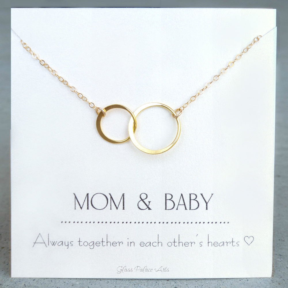 Interlocking Circle Infinity Necklace On Mom And Baby Message Card