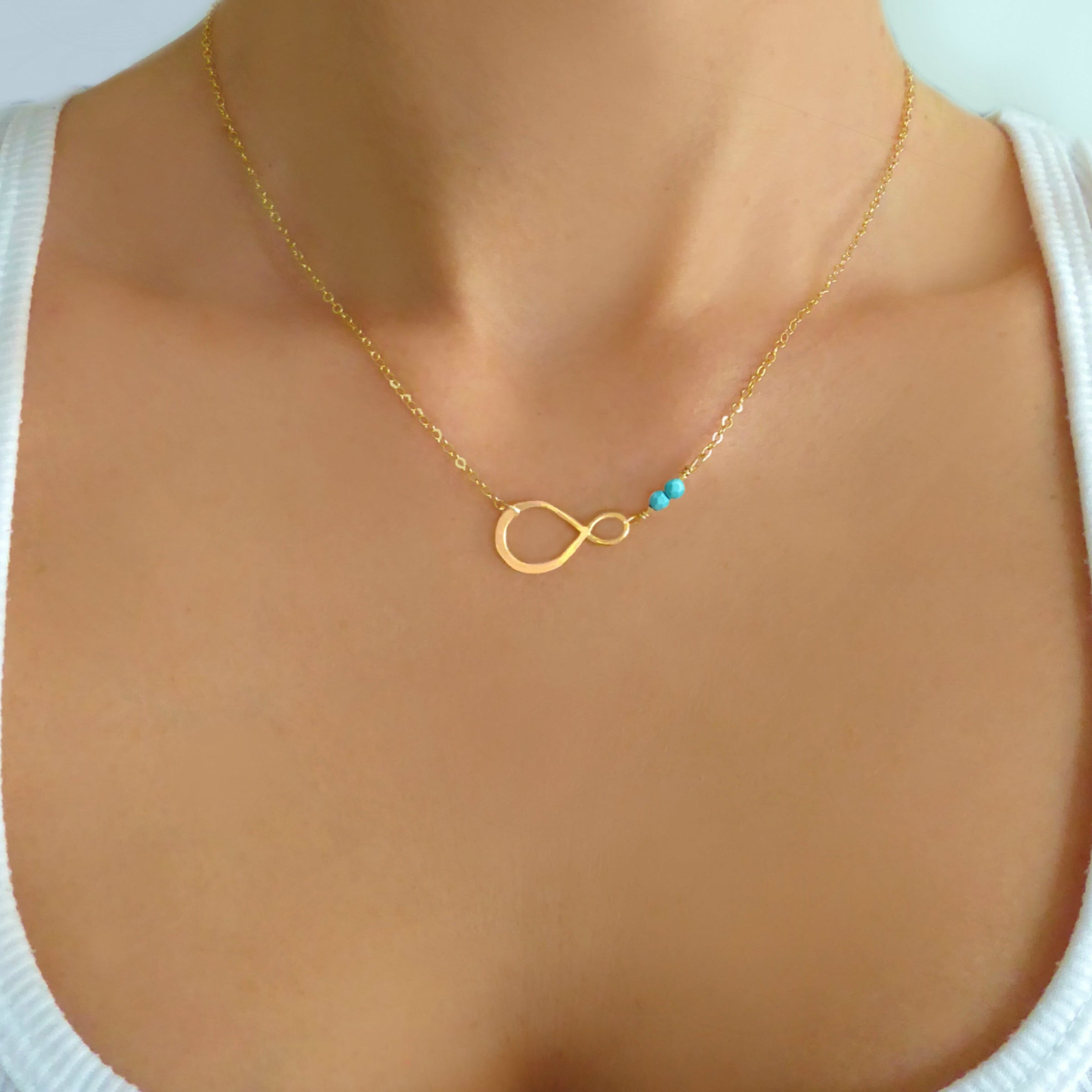 Beaded Turquoise Pendant Necklace For Women - Gold