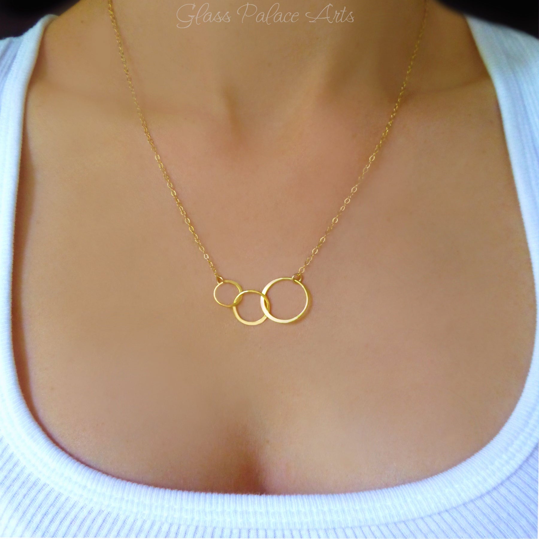 Three Circles Interlocking Eternity Necklace On Sisters Message Card