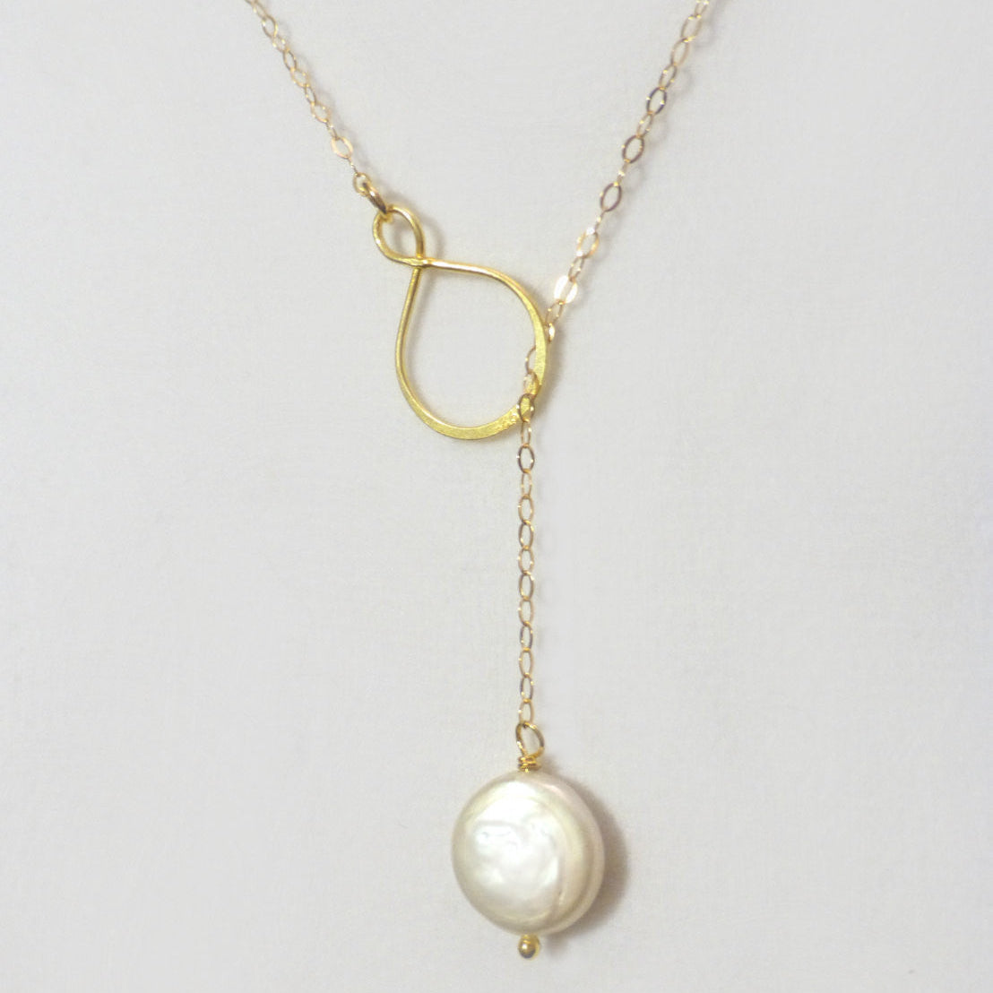 Infinity Pearl Lariat Necklace in Gold
