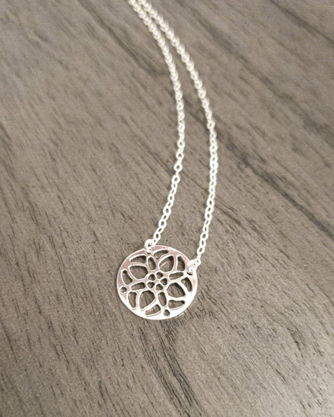 Sterling Silver Medallion Pendant Necklace For Women With Circle Filigree Pattern