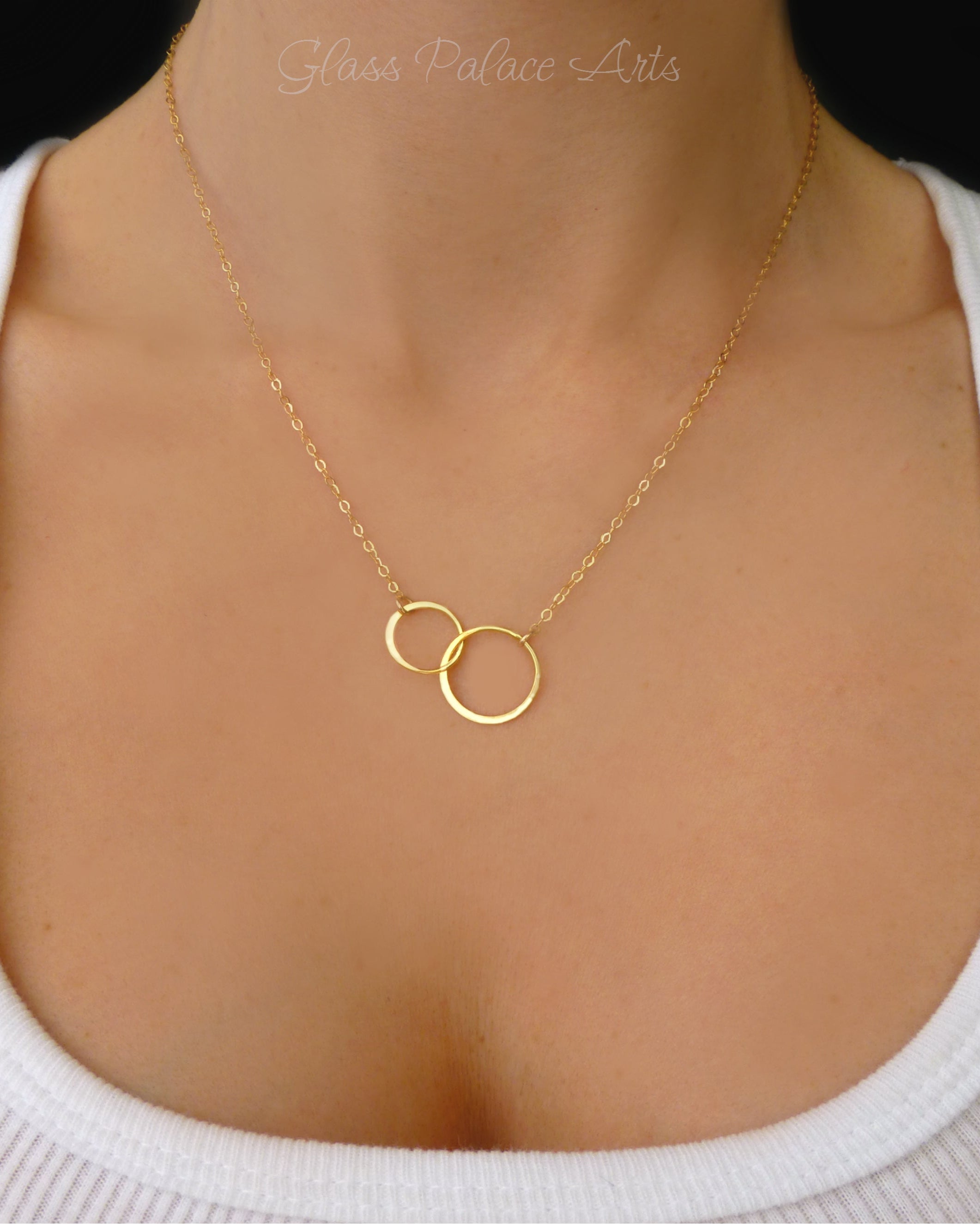 Infinity Necklace With Simple Circle Pendant - In Gold
