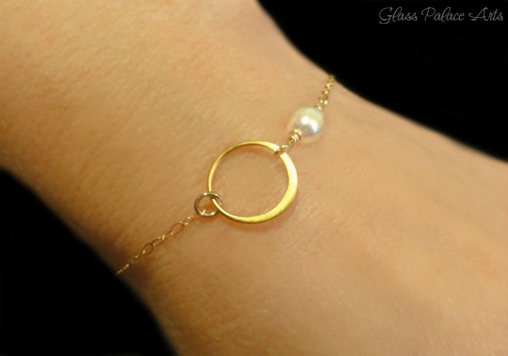 Infinity Bracelet with Pearl - Pearl Circle Bracelet